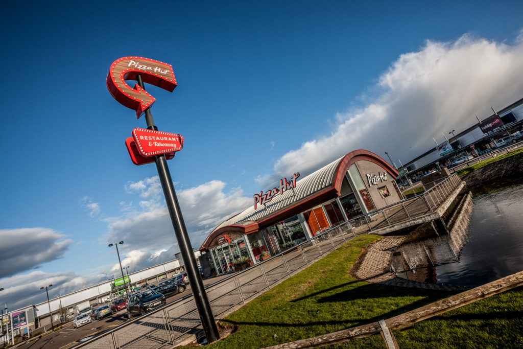 Pizza Hut at Kingsway retail Park Dundee Ross Vincent